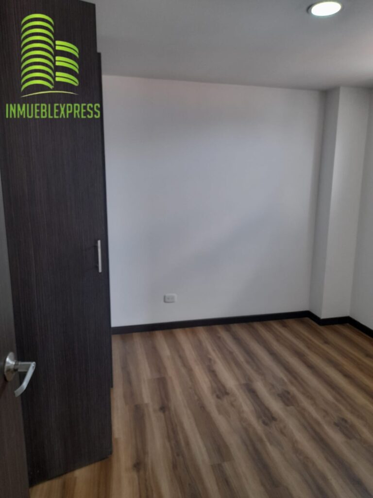 WhatsApp Image 2024-11-28 at 2.31.01 PM (5)