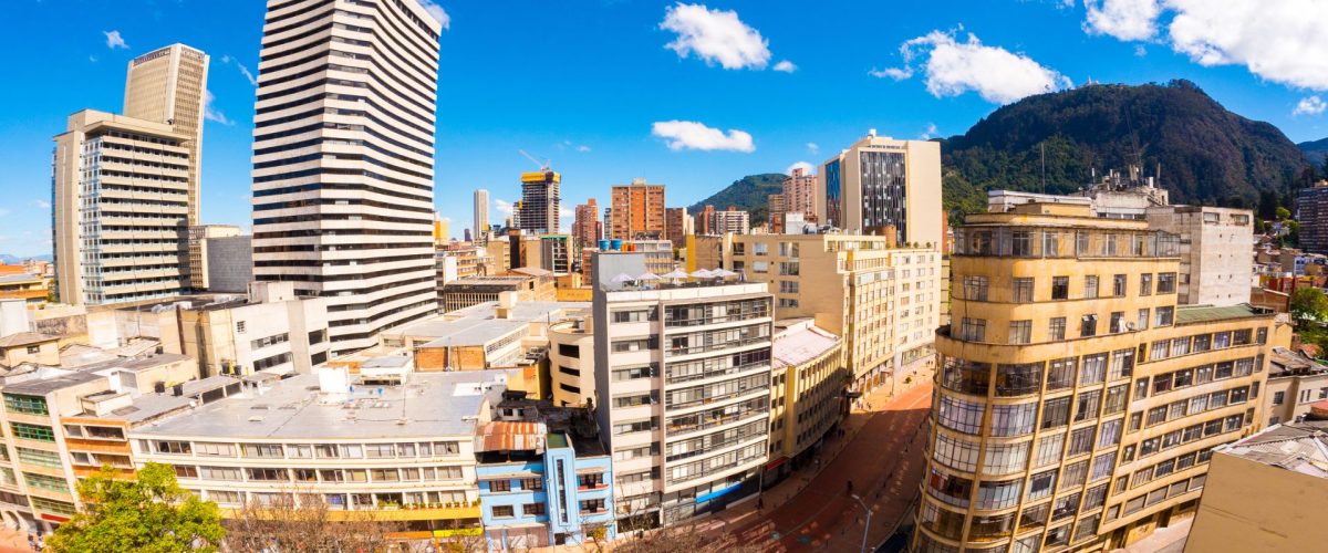 The #1 site real estate professionals trust (3)